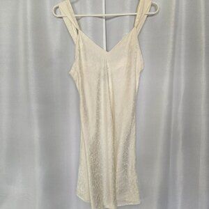 White SILX shorth night gown